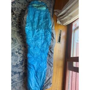 The North Face Cats Meow 20/-7 Heatseeker Pro Lightweight 77.5" Long Sleepingbag
